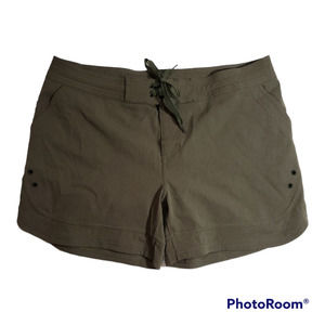 Prana | Olive Green Ebelie Shorts | Size Medium